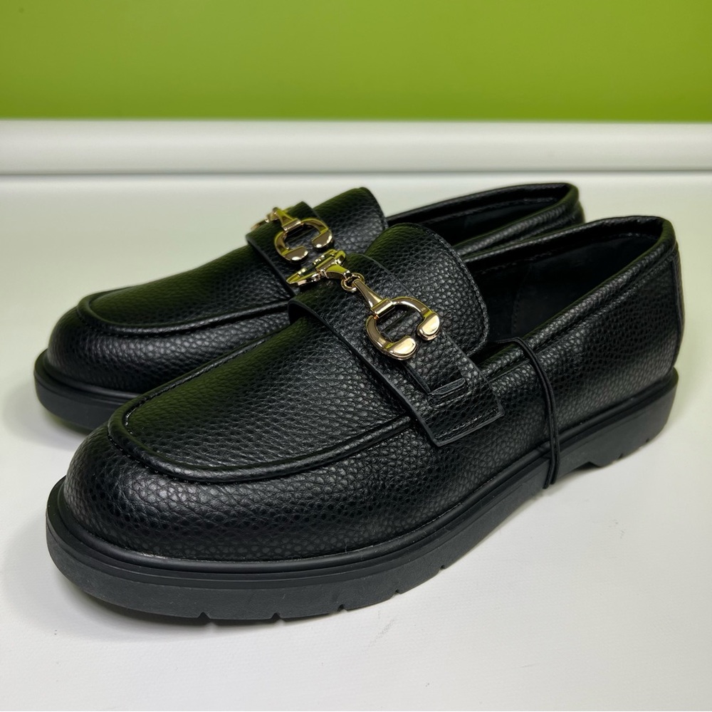 AEROSOLES Black Textured Leather Loafers with Gold Hardware